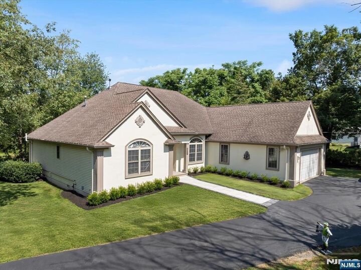 Property Photo:  4499 Rudetown Road  NJ 07419 