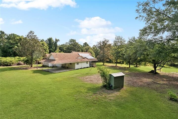 Property Photo: 78232 Hwy 1083 LA 70431