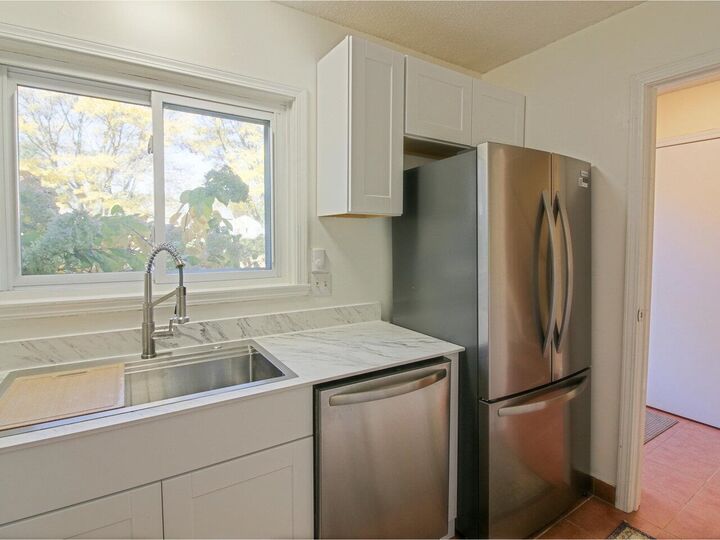 Property Photo: B10 Stonehedge Drive VT 05403