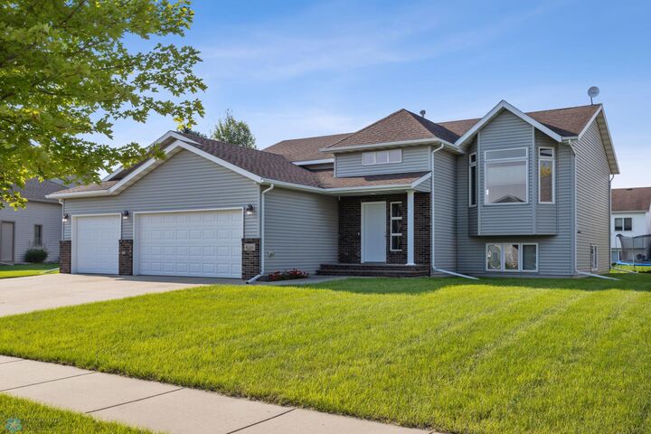 4216 34th Avenue S  Fargo ND 58104 photo