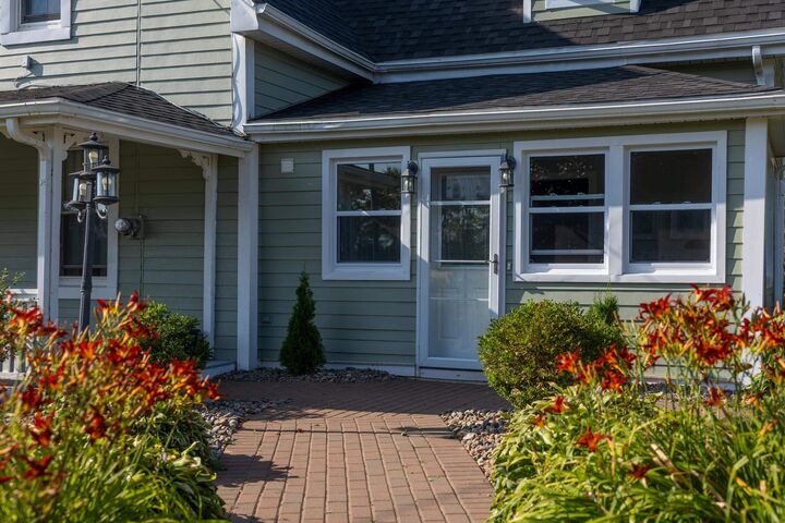 Property Photo: 1010 St.catherine'S Road PE C0A 1C0