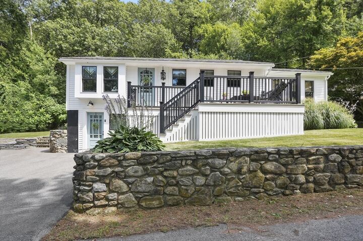 Property Photo:  7 Harris Avenue  MA 01527 