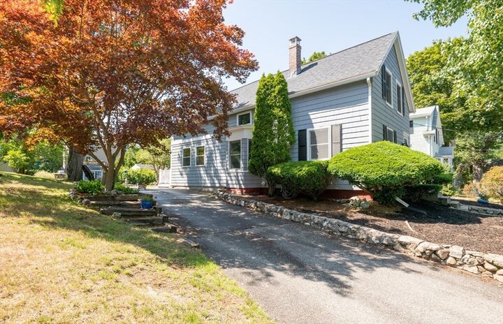 Property Photo:  34 Winter St  MA 01867 