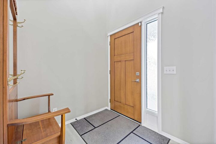 Property Photo:  254 Evanscreek Court NW  AB T3P 1H4 