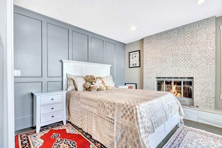 Property Photo: 760 West Chestermere AB T1X 1B5
