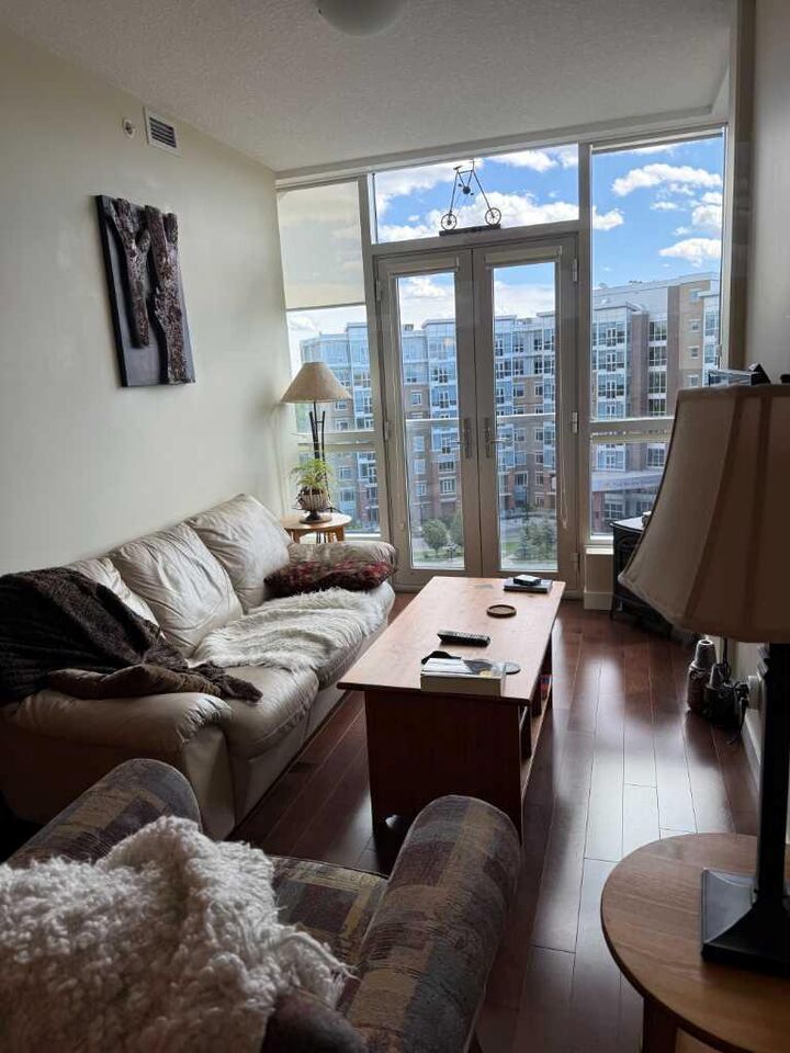 16 Varsity Estates Circle NW 701  Calgary AB T3A 1W9 photo