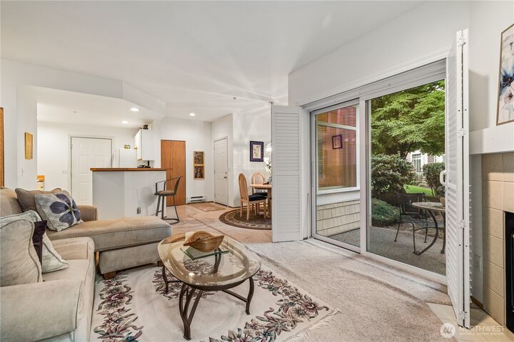 Property Photo:  23325  59th Place S 16-1  WA 98032 