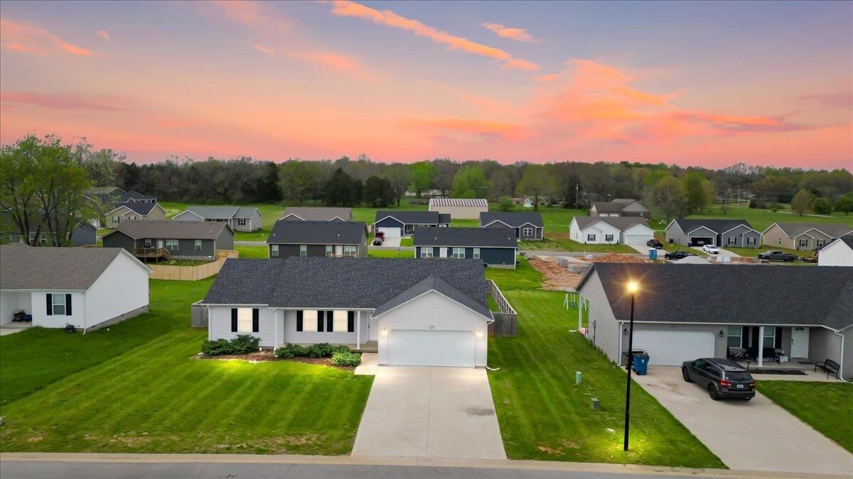 Property Photo:  521 Labrador Drive  KY 42101 