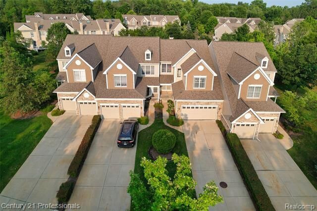 Property Photo:  26448 Island Lake Drive  MI 48374 