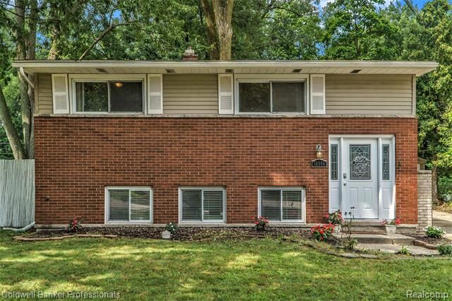 18945 Brentwood Street  Livonia MI 48152 photo