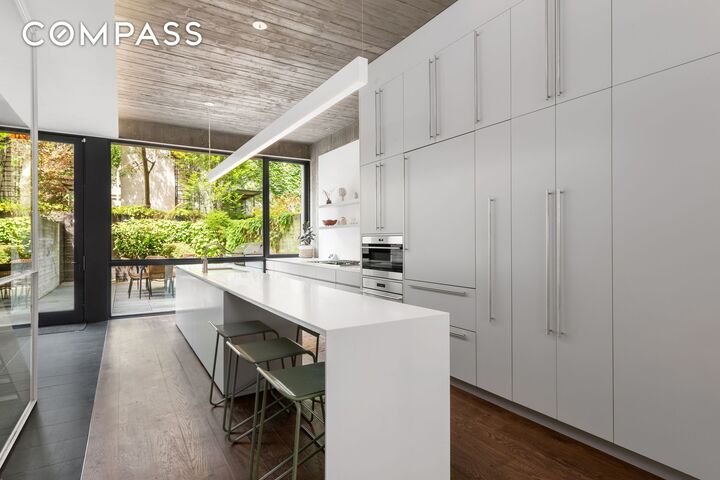 Property Photo:  3 Wythe Lane  NY 11249 
