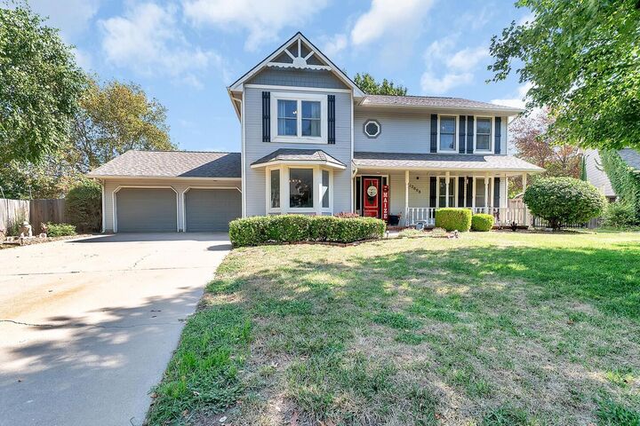 12008 W Briarwood Cir  Wichita KS 67235 photo
