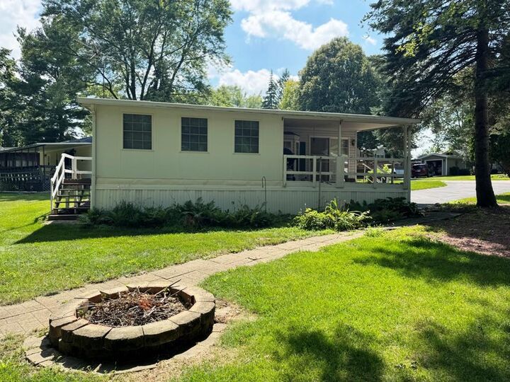 Property Photo:  420 Skyline Drive  WI 53534 