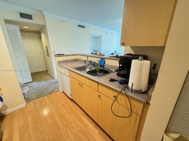 1900 Van Buren St 221B  Hollywood FL 33020 photo