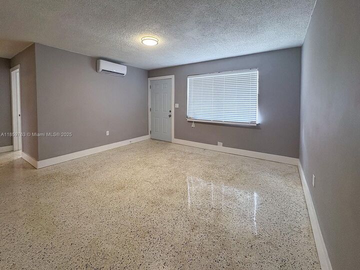 Property Photo:  1121 NW 11th St 1121  FL 33030 