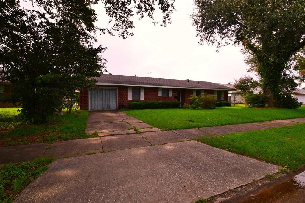 Property Photo:  1707 23rd Street  LA 70601 