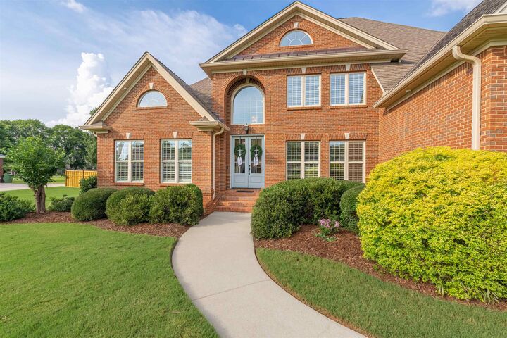 Property Photo:  1611 Brentwood  AL 35661 - MUSCLE S 