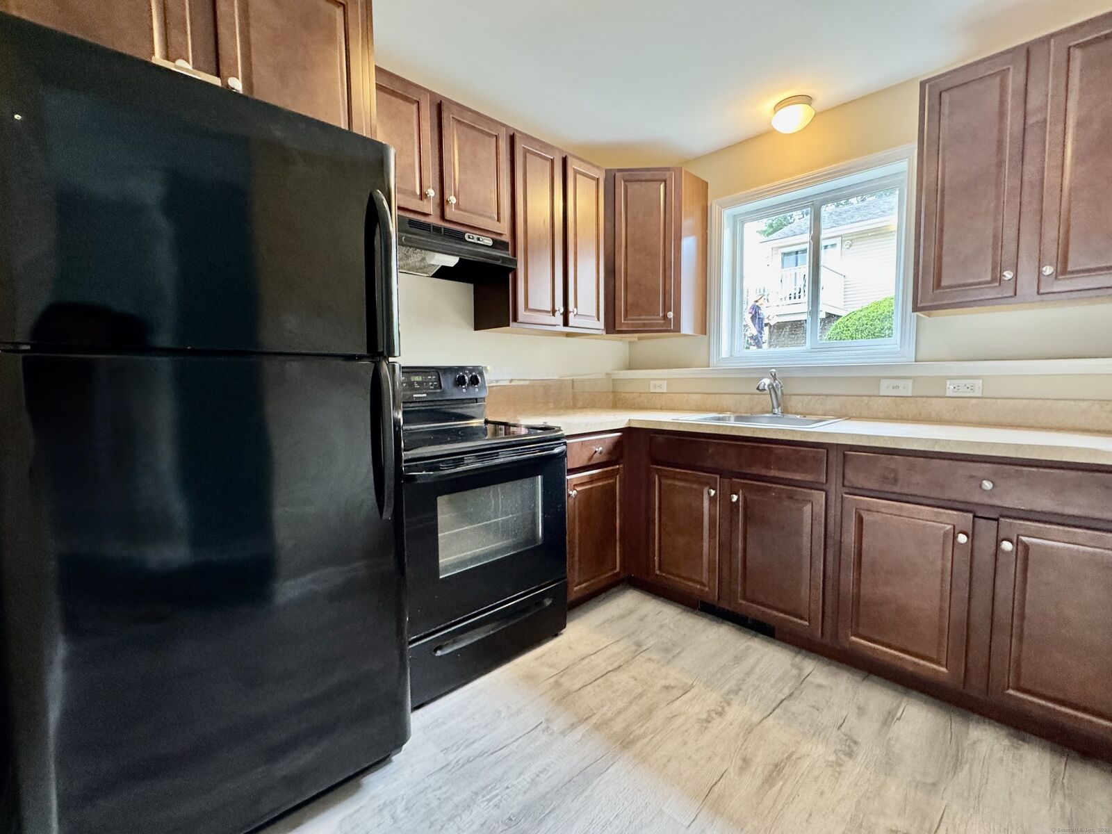 Property Photo: 466 Danbury Road Apt 6 CT 06776