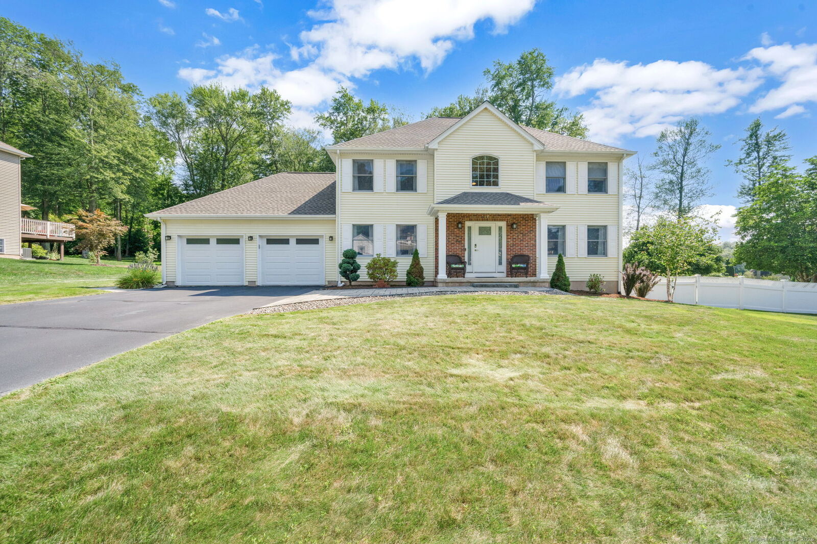Property Photo:  10 Danny Trail  CT 06066 