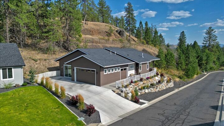 Property Photo:  13622 N Eagle View Ln  WA 99208 