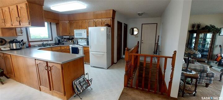 Property Photo: 918 Anton Place SK S0A 4J0