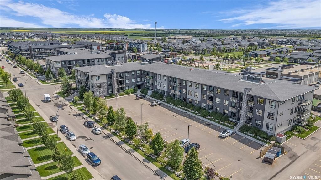 Property Photo:  235 Evergreen Square 222  SK S7W 0P9 