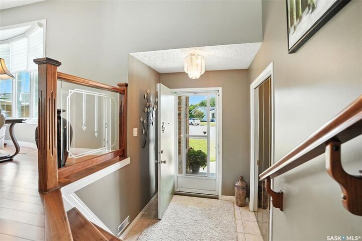 Property Photo:  246 Auld Crescent  SK S7H 4W9 
