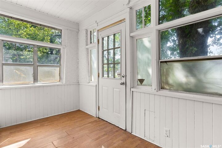 Photo de la propriété:  1357 Elphinstone Street  SK S4T 3M5 