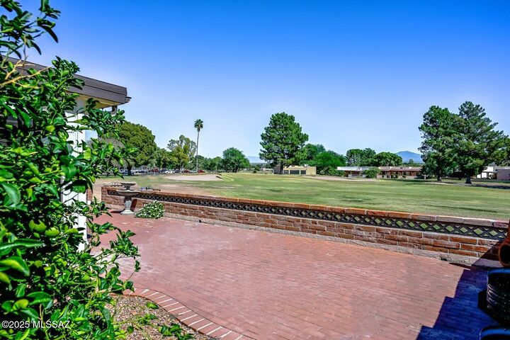 Property Photo:  934 N Abrego Drive  AZ 85614 