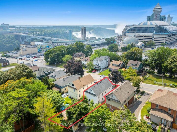 4475/4477 Hiram Street  Niagara Falls ON L2E 1A2 photo