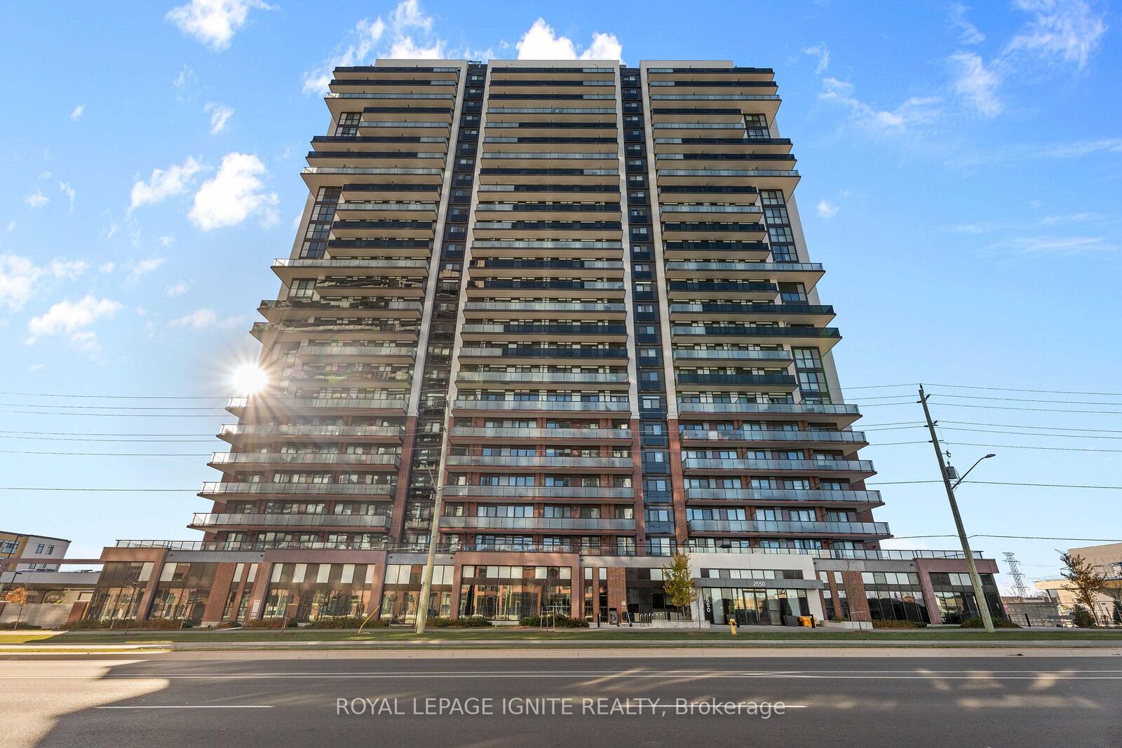 Property Photo:  2550 Simcoe Street N 2311  ON L1L 0R5 