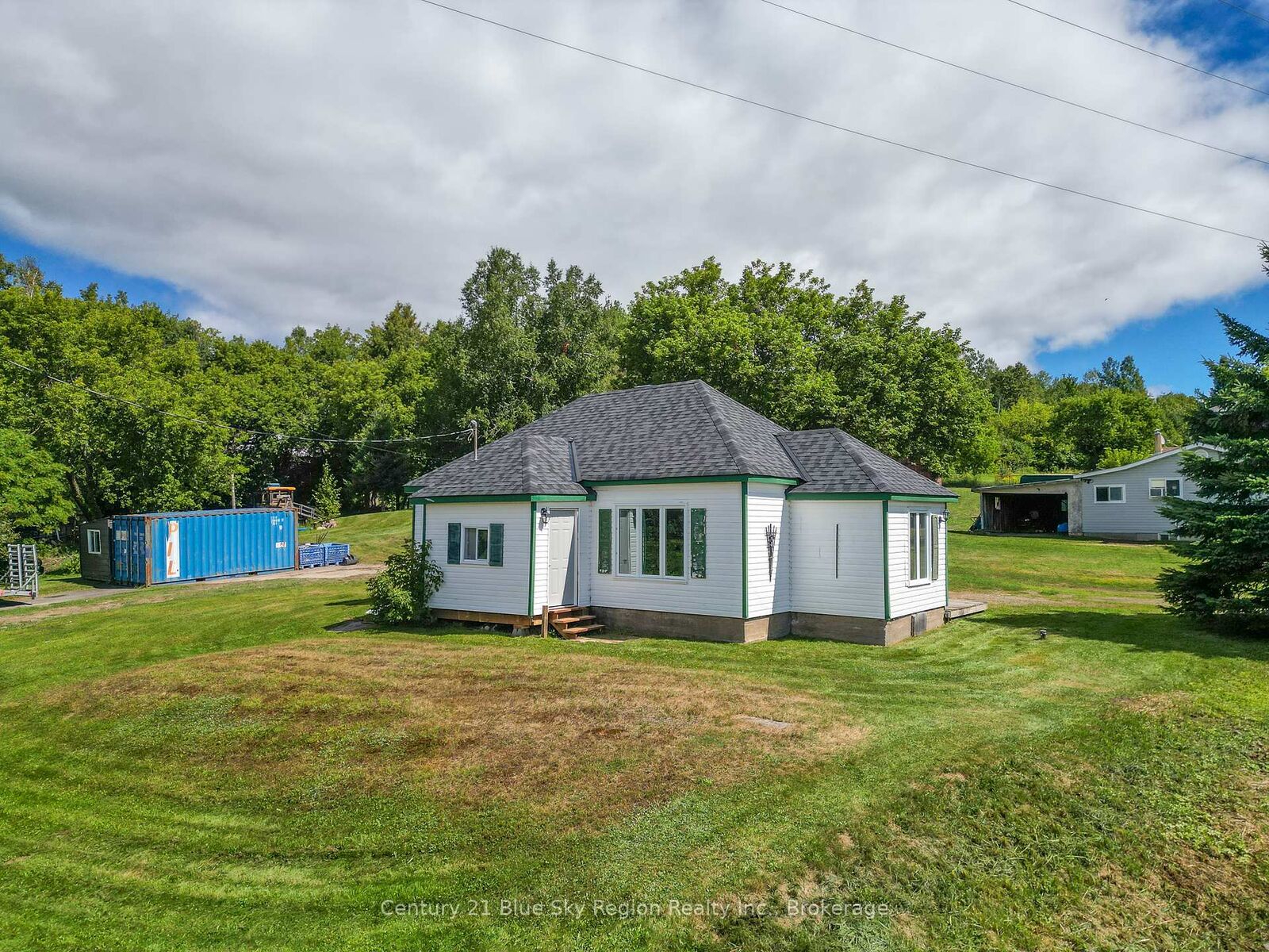Property Photo:  101 Boisvert Street  ON P0H 1E0 