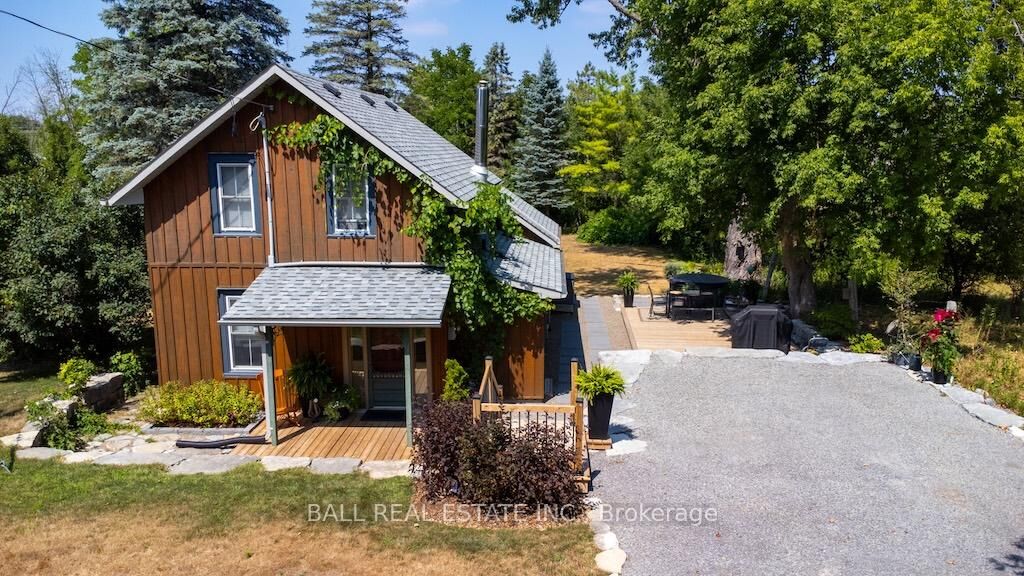 Property Photo:  72 Oxford Street  ON K0L 2H0 