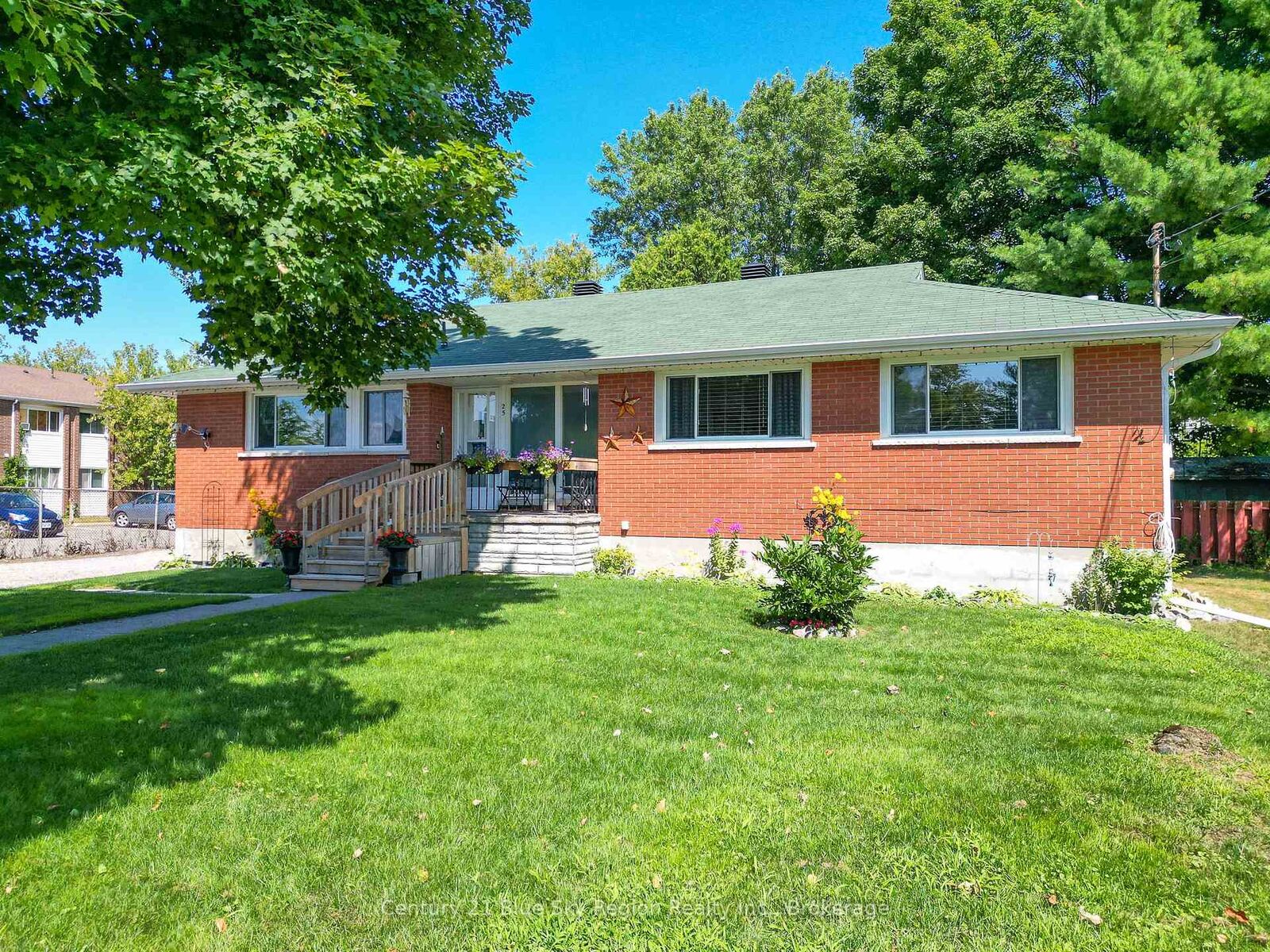 Property Photo: 25 William Street ON P2B 2Y2