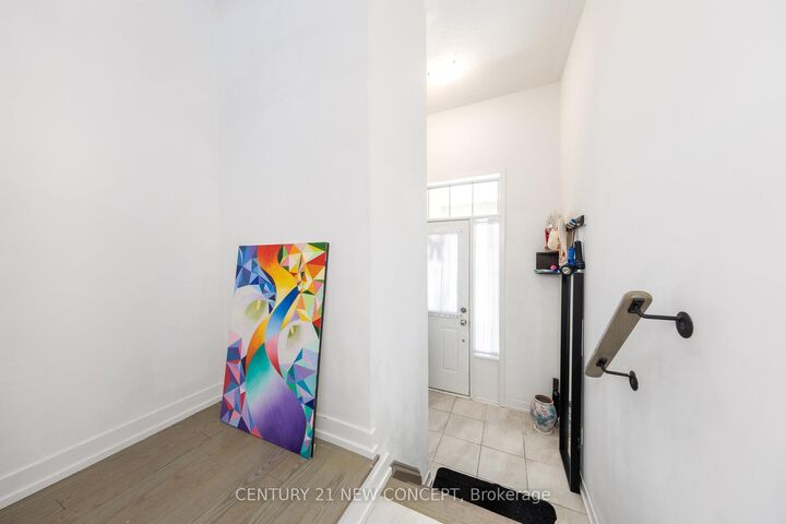 Photo de la propriété: 227 Harding Park Street ON L3Y 0E3