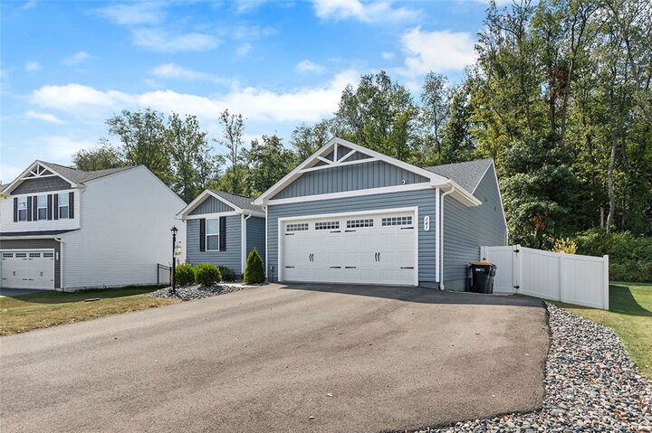 Property Photo: 141 Alta Vista Dr PA 15126