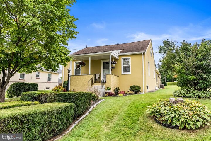 810 Montgomery Avenue  Phoenixville PA 19460 photo