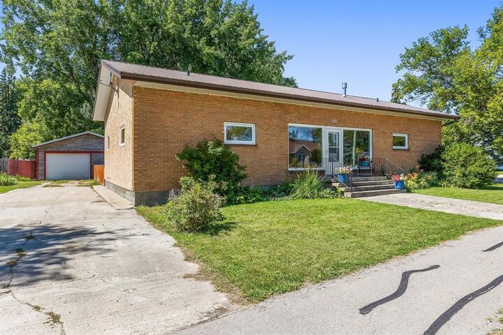 Property Photo:  210 Caron Street  MB R0G 2B0 