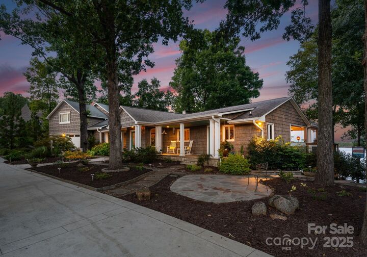 Property Photo:  16318 Belle Isle Drive  NC 28031 
