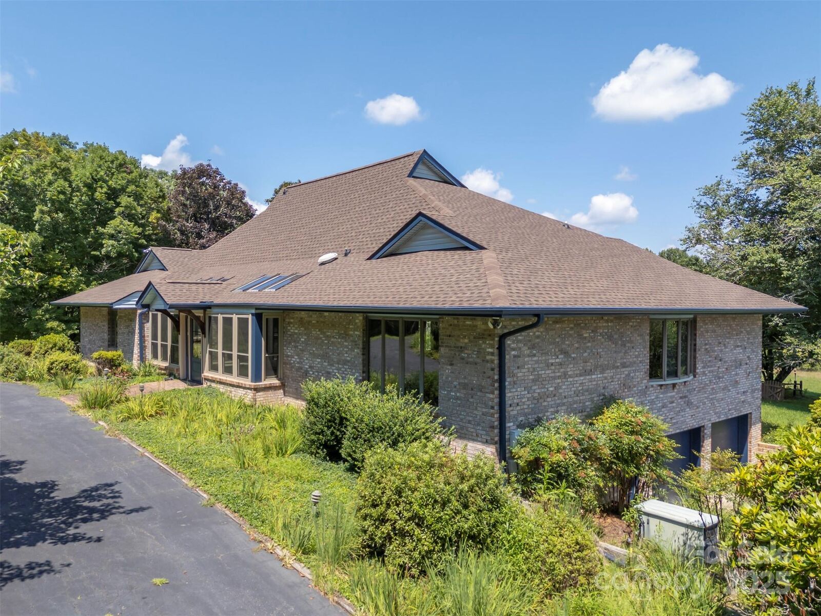 Property Photo: 26 Canter Court NC 28742