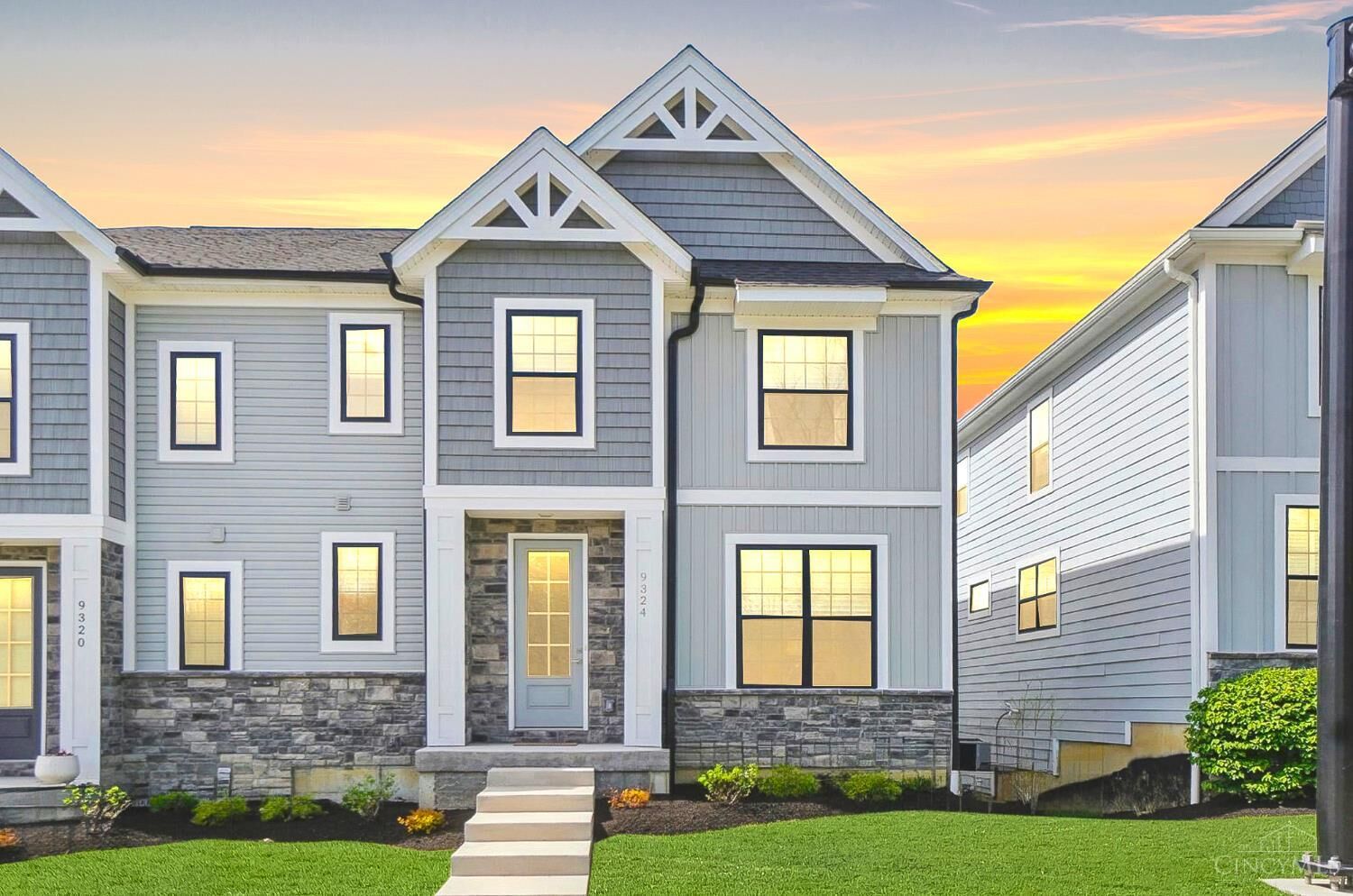 Property Photo: 9324 Old Plainfield Road OH 45236
