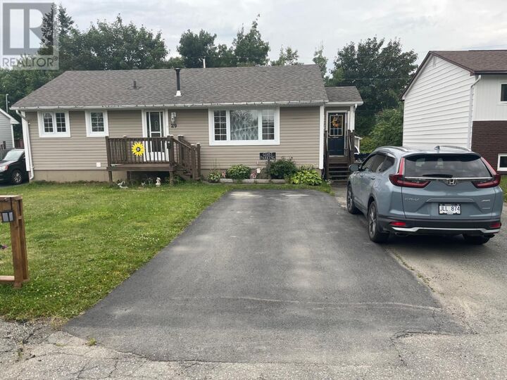 29 Earhart Street  Gander NL A1V 1V4 photo
