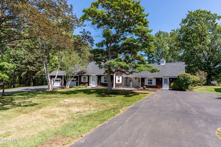 Property Photo:  17 Morningside Drive  NY 12054 