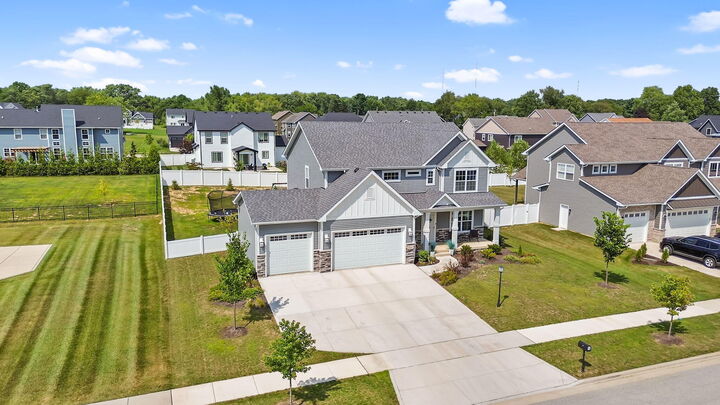 Property Photo:  2207 Mary Lane  IN 46383 