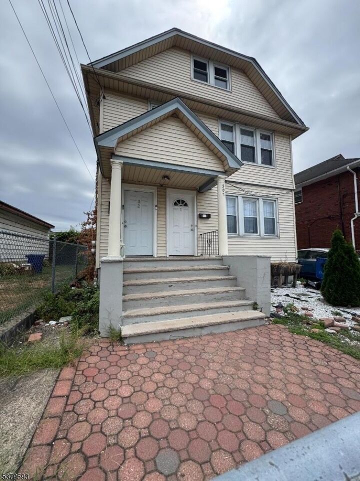 Property Photo: 307 E 24th St NJ 07514