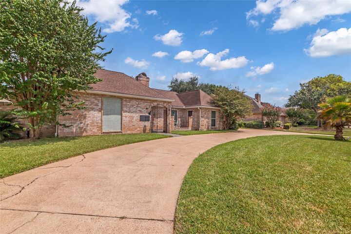 Property Photo: 1619 Fall Valley Drive TX 77077