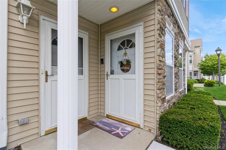 Property Photo:  117 Spring Drive  NY 11554 