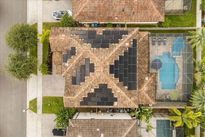 Property Photo:  8420 Vivaro Isle Way  FL 34786 