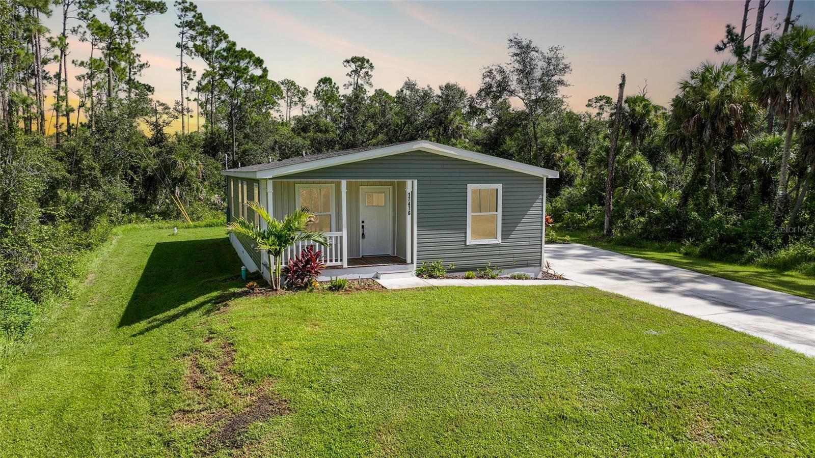 Property Photo:  17476 Quentin Avenue  FL 33954 