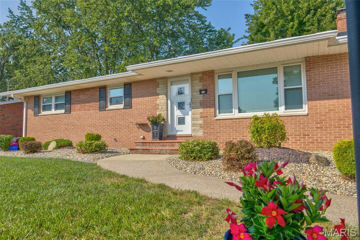 79 Kendall Drive  Wood River IL 62095 photo